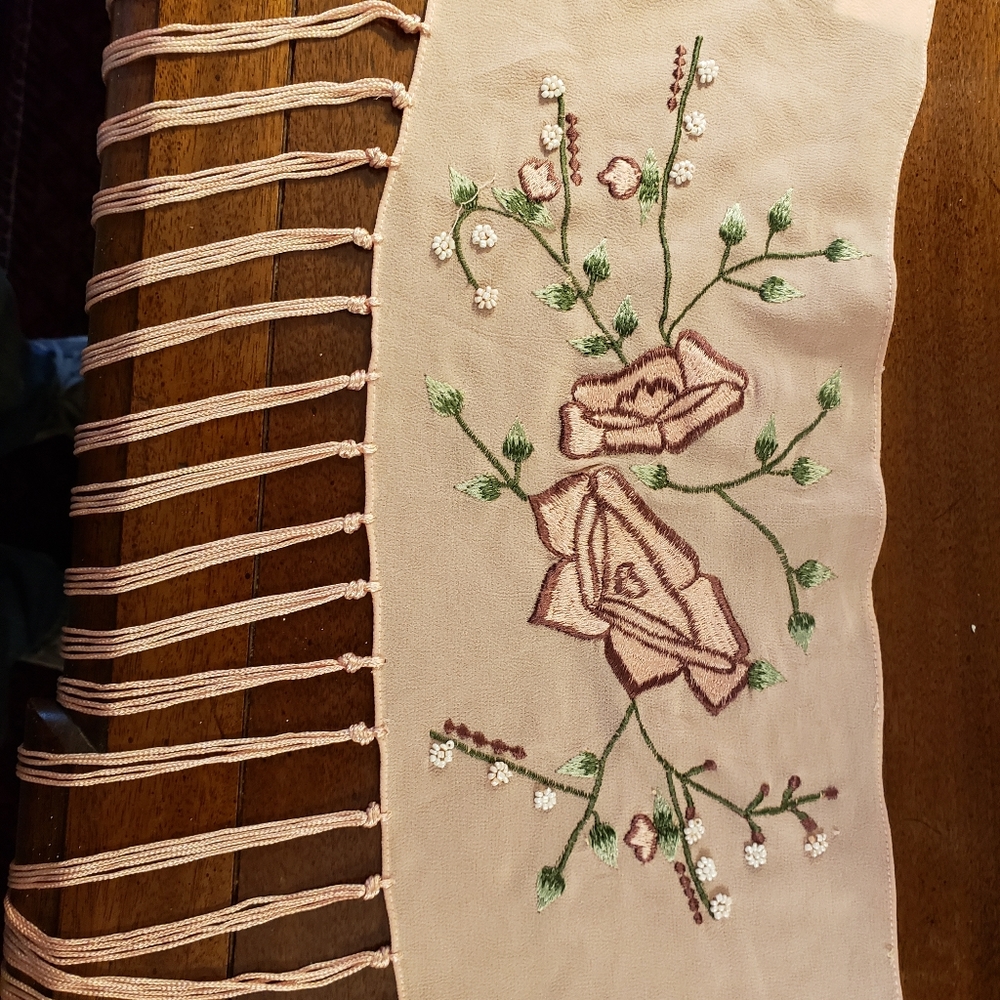 Beautiful pink fringe scarf with pearl flowers